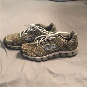 Boobah size 10 womens softball cleats